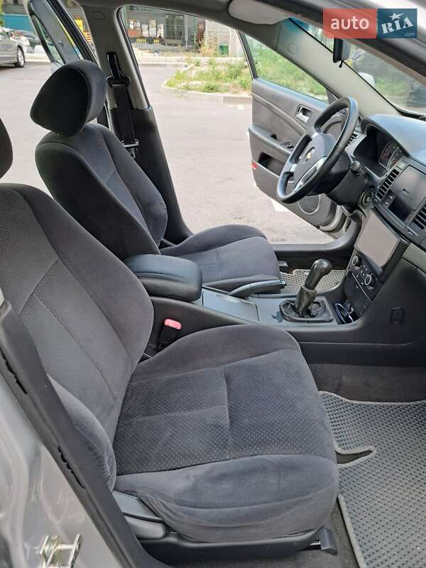 Седан Chevrolet Epica 2008 в Киеве