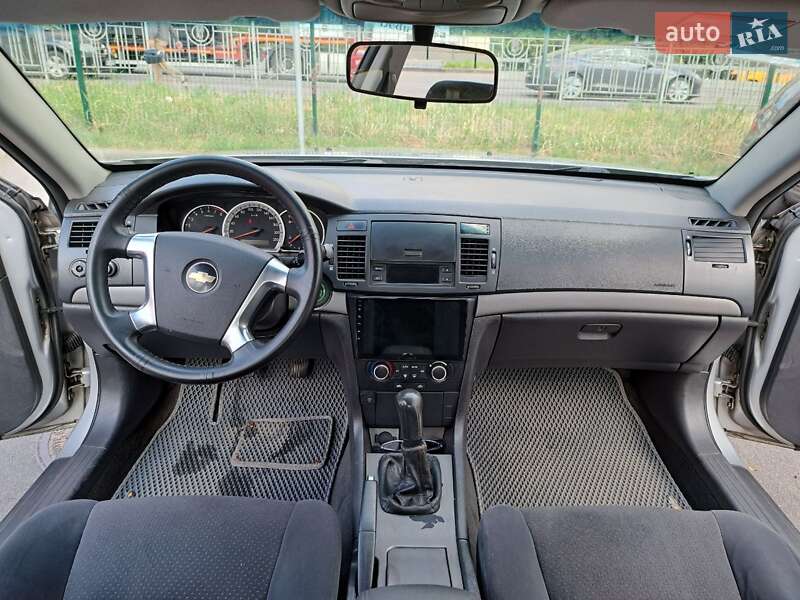Седан Chevrolet Epica 2008 в Киеве
