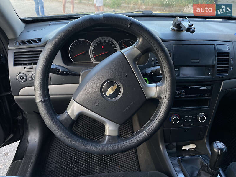 Седан Chevrolet Epica 2006 в Житомире