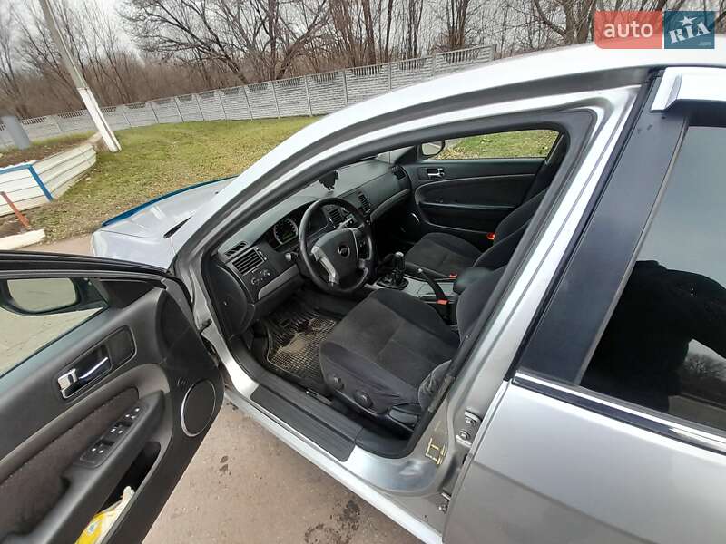 Седан Chevrolet Epica 2006 в Запоріжжі