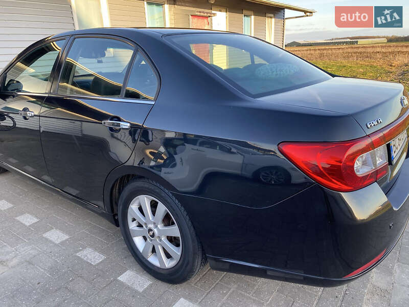 Седан Chevrolet Epica 2009 в Львове