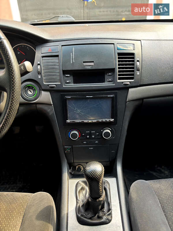 Седан Chevrolet Epica 2007 в Черновцах