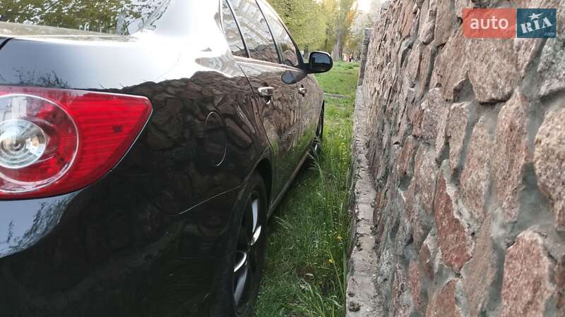 Седан Chevrolet Epica 2008 в Киеве