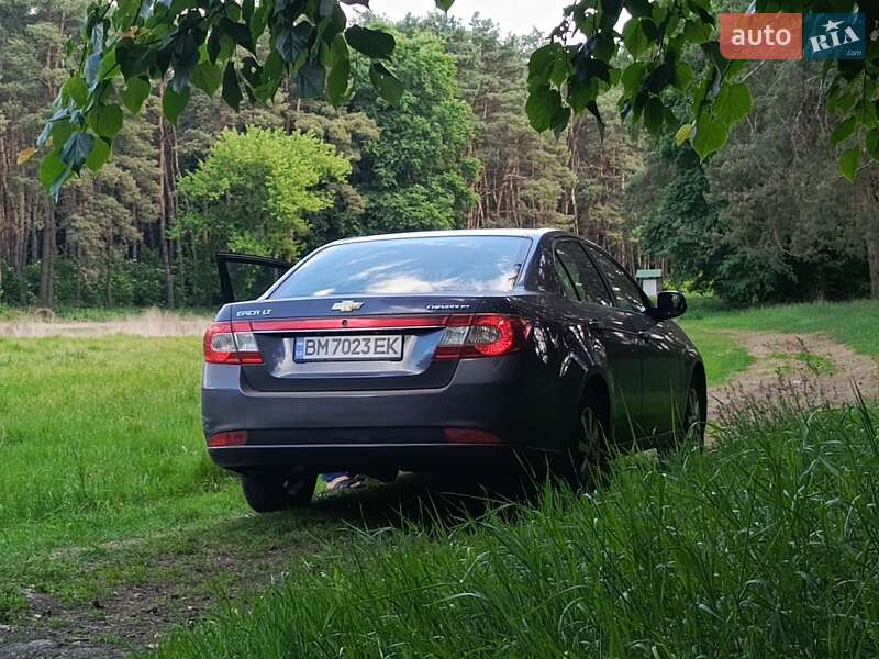 Седан Chevrolet Epica 2009 в Сумах