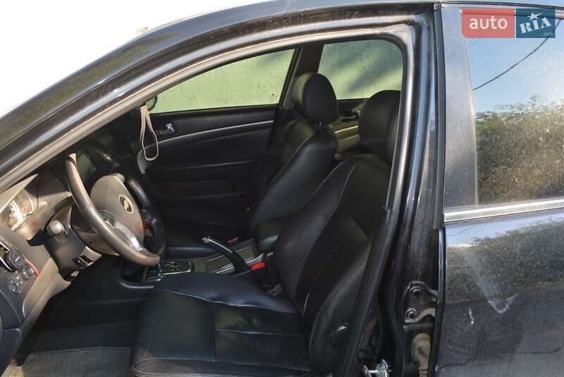 Седан Chevrolet Epica 2007 в Николаеве