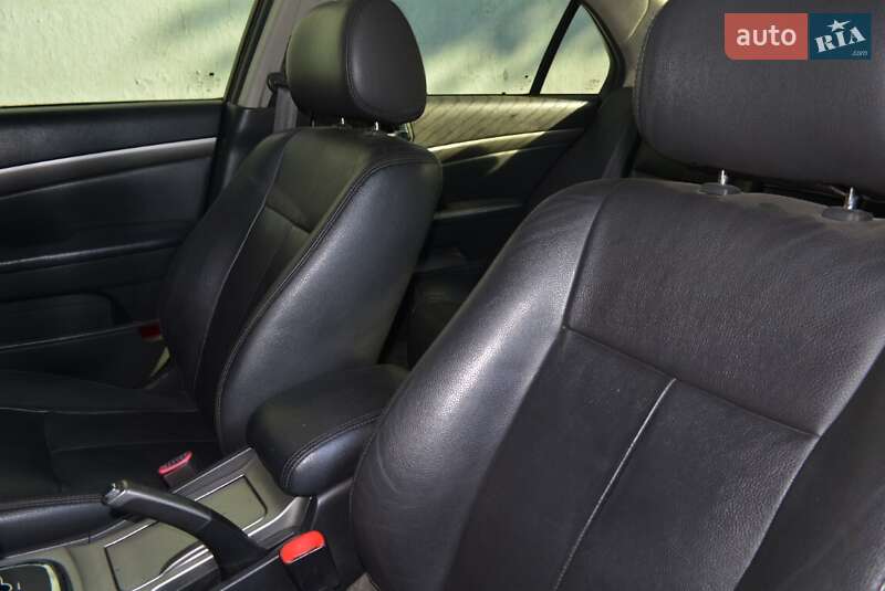 Седан Chevrolet Epica 2007 в Николаеве