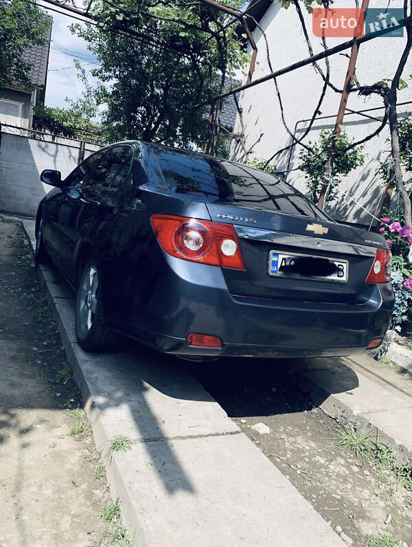 Седан Chevrolet Epica 2007 в Тячеве