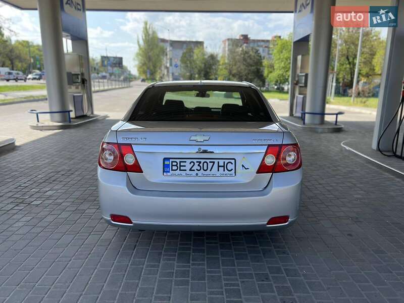Седан Chevrolet Epica 2007 в Николаеве