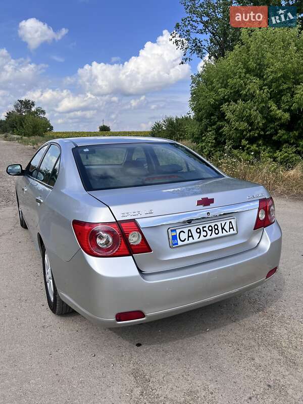 Седан Chevrolet Epica 2007 в Умані