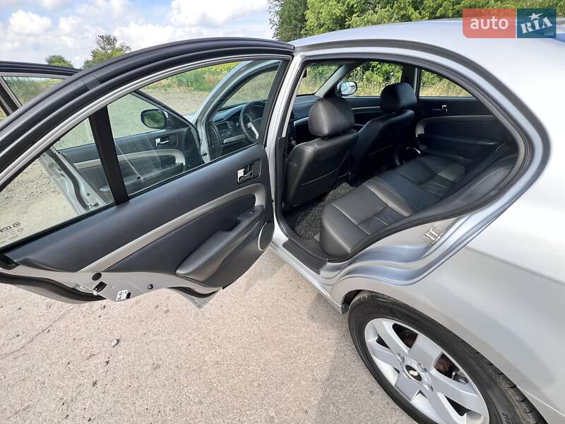 Седан Chevrolet Epica 2007 в Умані