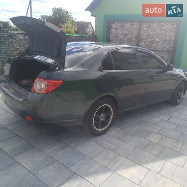 Седан Chevrolet Epica 2007 в Радомишлі