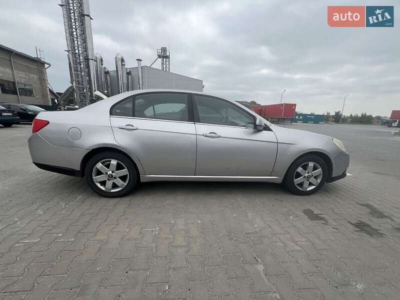 Седан Chevrolet Epica 2008 в Днепре