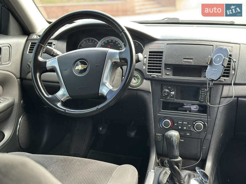 Седан Chevrolet Epica 2008 в Днепре