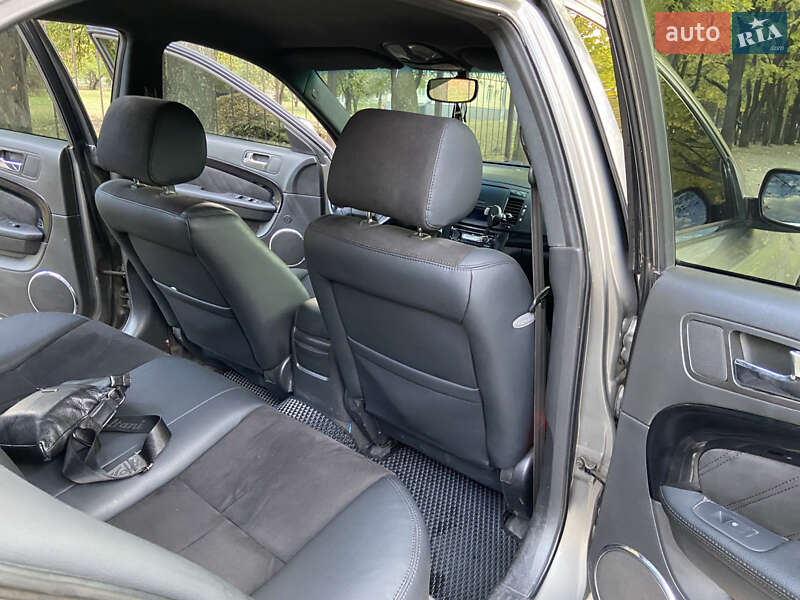 Седан Chevrolet Epica 2007 в Першотравенске