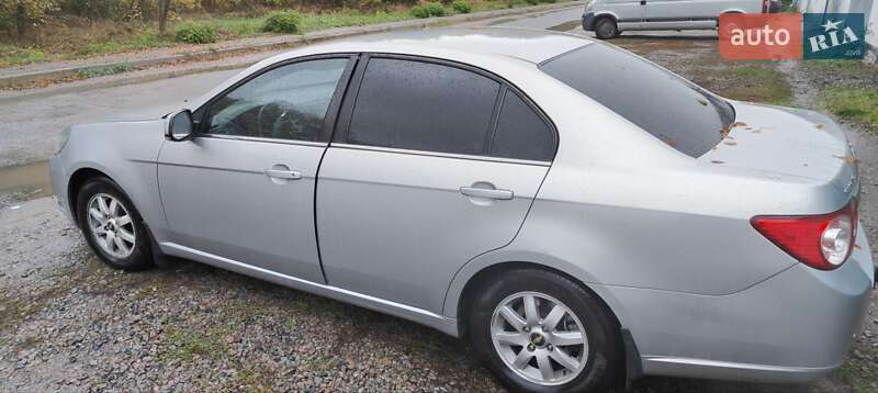 Седан Chevrolet Epica 2008 в  фото Седан Chevrolet Epica 2008 в