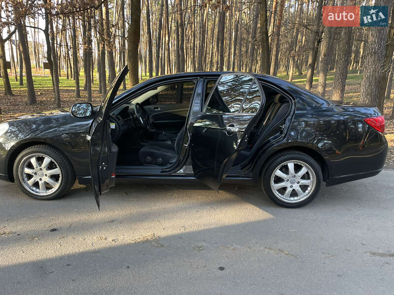 Седан Chevrolet Epica 2008 в Киеве фото 67 Седан Chevrolet Epica 2008 в Киеве