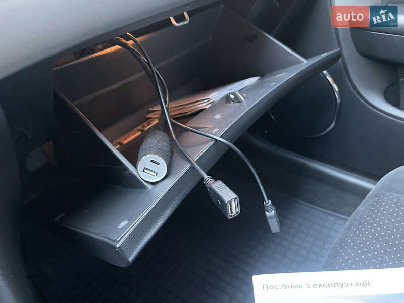 Седан Chevrolet Epica 2008 в Киеве фото 80 Седан Chevrolet Epica 2008 в Киеве