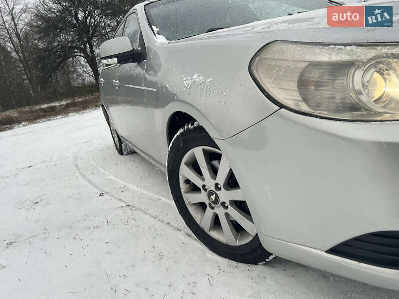 Седан Chevrolet Epica 2009 в Дубровице