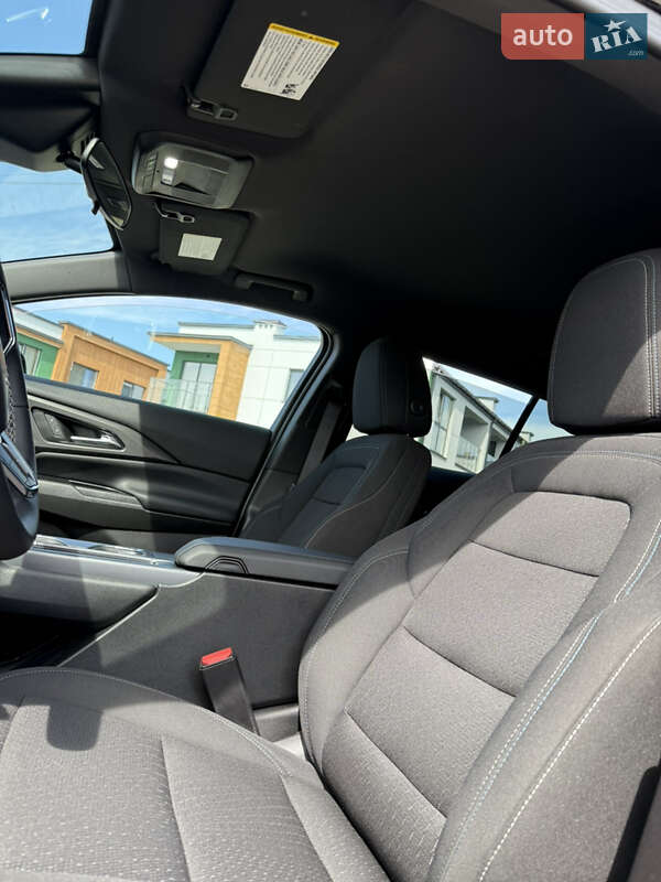 Позашляховик / Кросовер Chevrolet Equinox EV 2024 в Львові