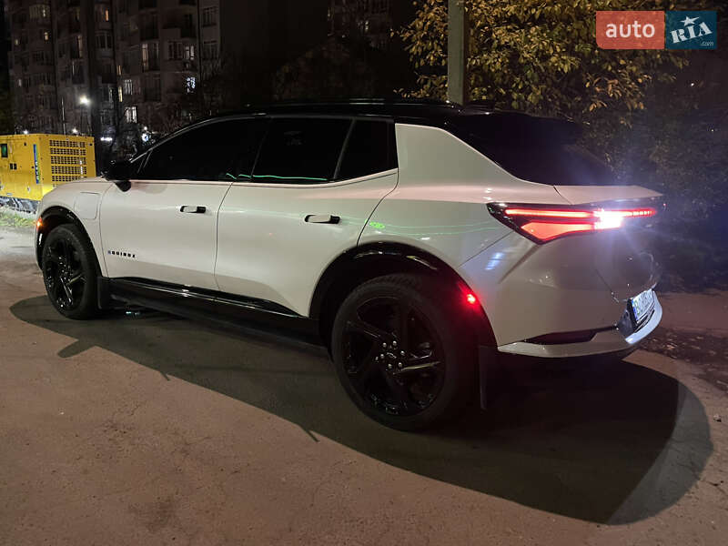 Внедорожник / Кроссовер Chevrolet Equinox EV 2024 в Львове
