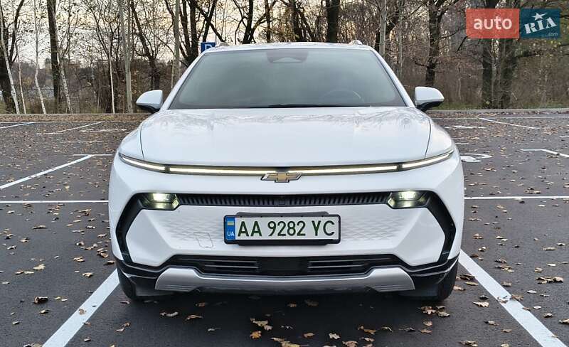 Позашляховик / Кросовер Chevrolet Equinox EV 2024 в Києві