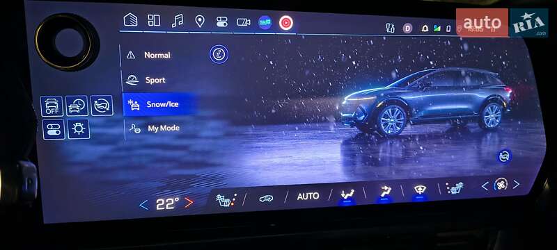 Позашляховик / Кросовер Chevrolet Equinox EV 2024 в Києві