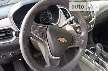 Внедорожник / Кроссовер Chevrolet Equinox 2019 в Киеве