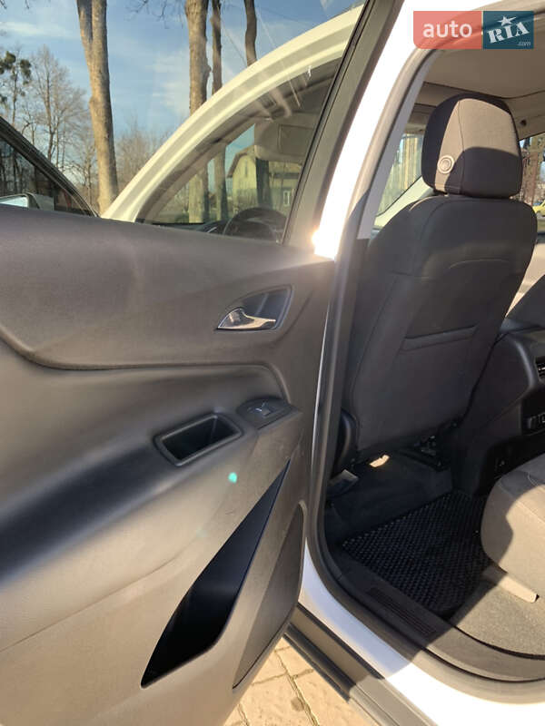 Позашляховик / Кросовер Chevrolet Equinox 2017 в Стрию