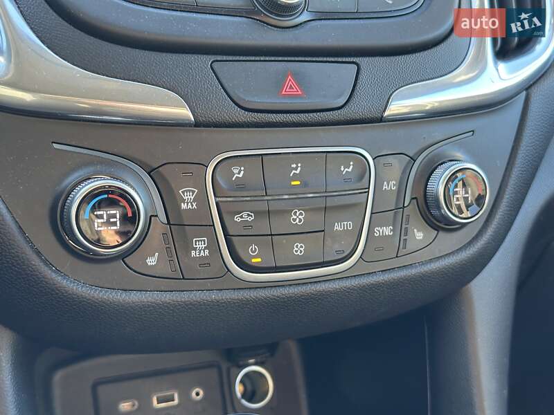 Внедорожник / Кроссовер Chevrolet Equinox 2019 в Стрые