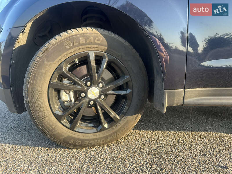 Внедорожник / Кроссовер Chevrolet Equinox 2016 в Днепре