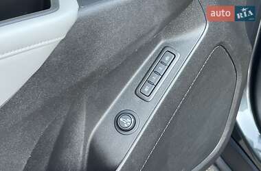 Внедорожник / Кроссовер Chevrolet Equinox 2019 в 
