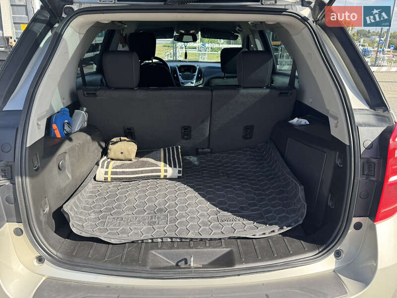 Внедорожник / Кроссовер Chevrolet Equinox 2016 в Киеве