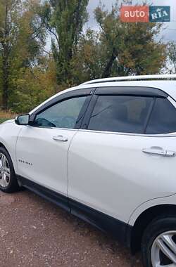 Позашляховик / Кросовер Chevrolet Equinox 2018 в 