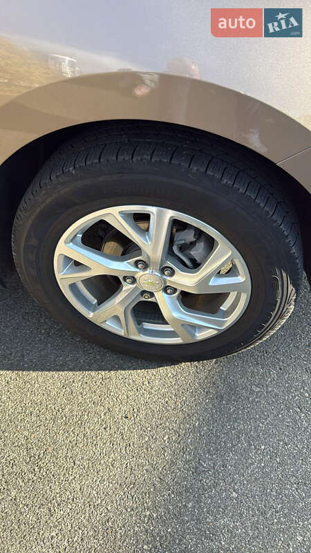 Позашляховик / Кросовер Chevrolet Equinox 2018 в Києві