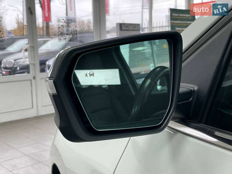 Внедорожник / Кроссовер Chevrolet Equinox 2018 в Киеве