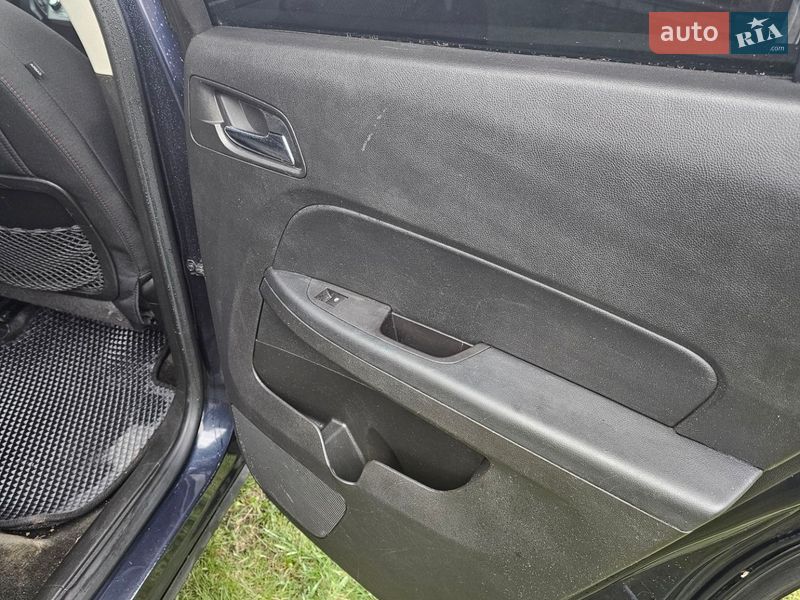 Внедорожник / Кроссовер Chevrolet Equinox 2015 в Бучаче