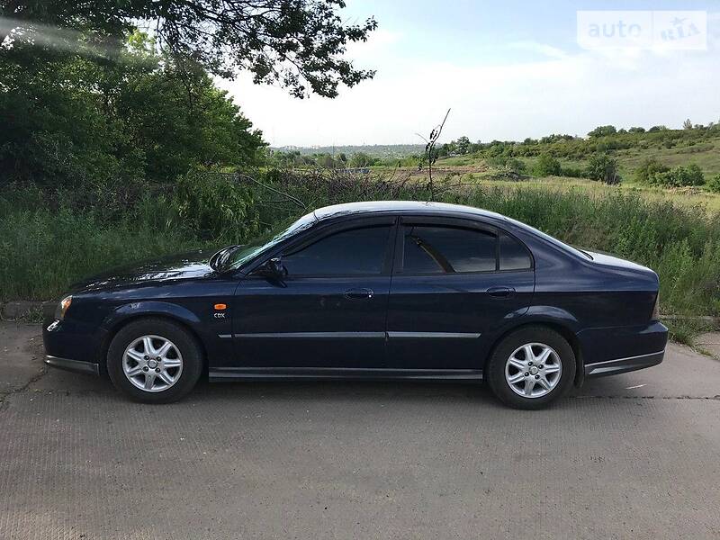 Седан Chevrolet Evanda 2004 в Первомайську
