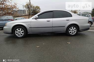 Седан Chevrolet Evanda 2005 в 
