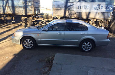 Седан Chevrolet Evanda 2002 в 