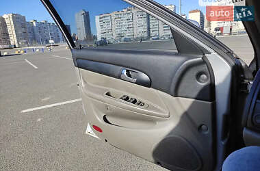 Седан Chevrolet Evanda 2006 в Києві