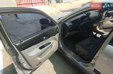 Седан Chevrolet Evanda 2004 в 