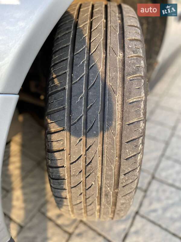 Седан Chevrolet Evanda 2005 в Стрые