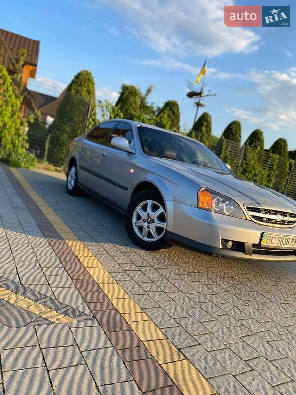 Седан Chevrolet Evanda 2005 в Стрые