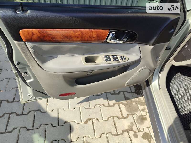 Седан Chevrolet Evanda 2005 в Черновцах