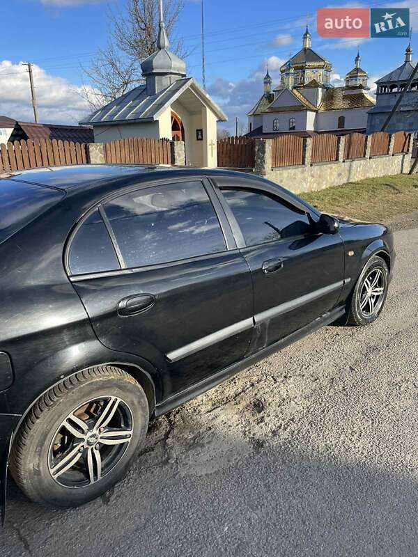 Седан Chevrolet Evanda 2005 в Широком фото 16 Седан Chevrolet Evanda 2005 в Широком
