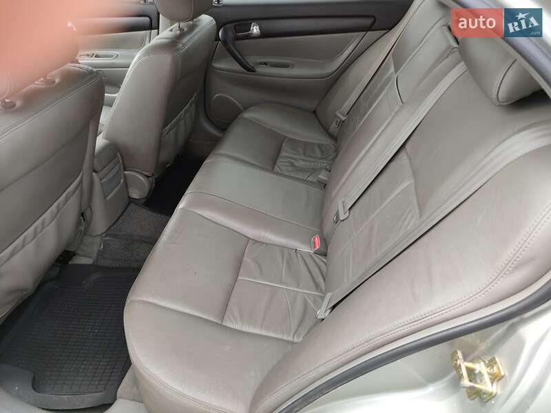 Седан Chevrolet Evanda 2005 в Киеве