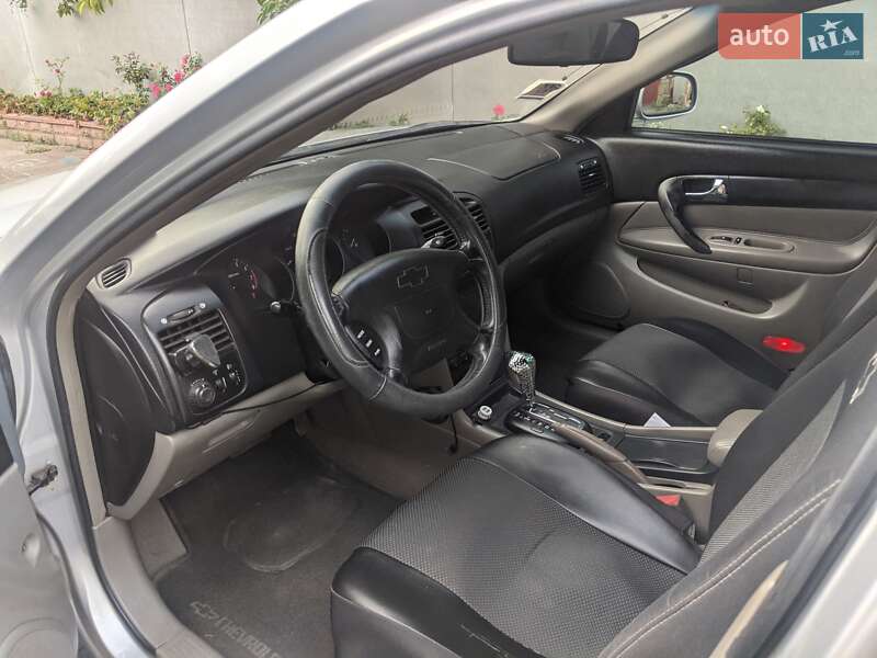 Седан Chevrolet Evanda 2006 в Киеве