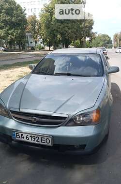 Седан Chevrolet Evanda 2004 в Александрие