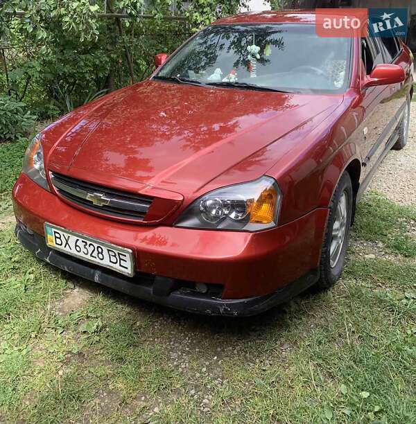 Седан Chevrolet Evanda 2004 в Косове
