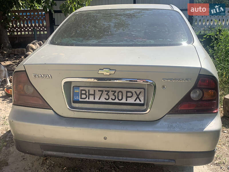 Седан Chevrolet Evanda 2004 в Тарутине